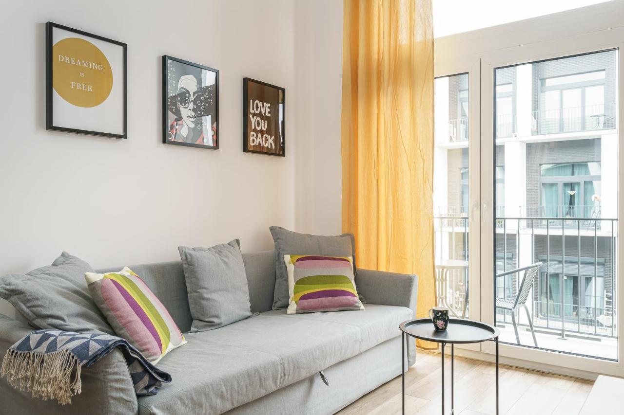 Rentplanet - Apartamenty Zarembowicza ヴロツワフ エクステリア 写真