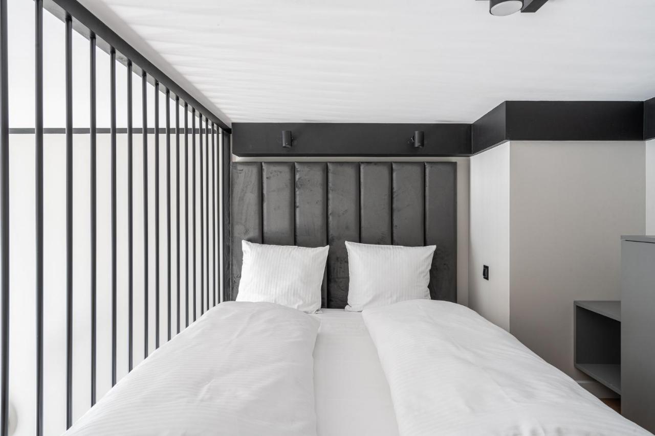 Rentplanet - Apartamenty Zarembowicza ヴロツワフ エクステリア 写真