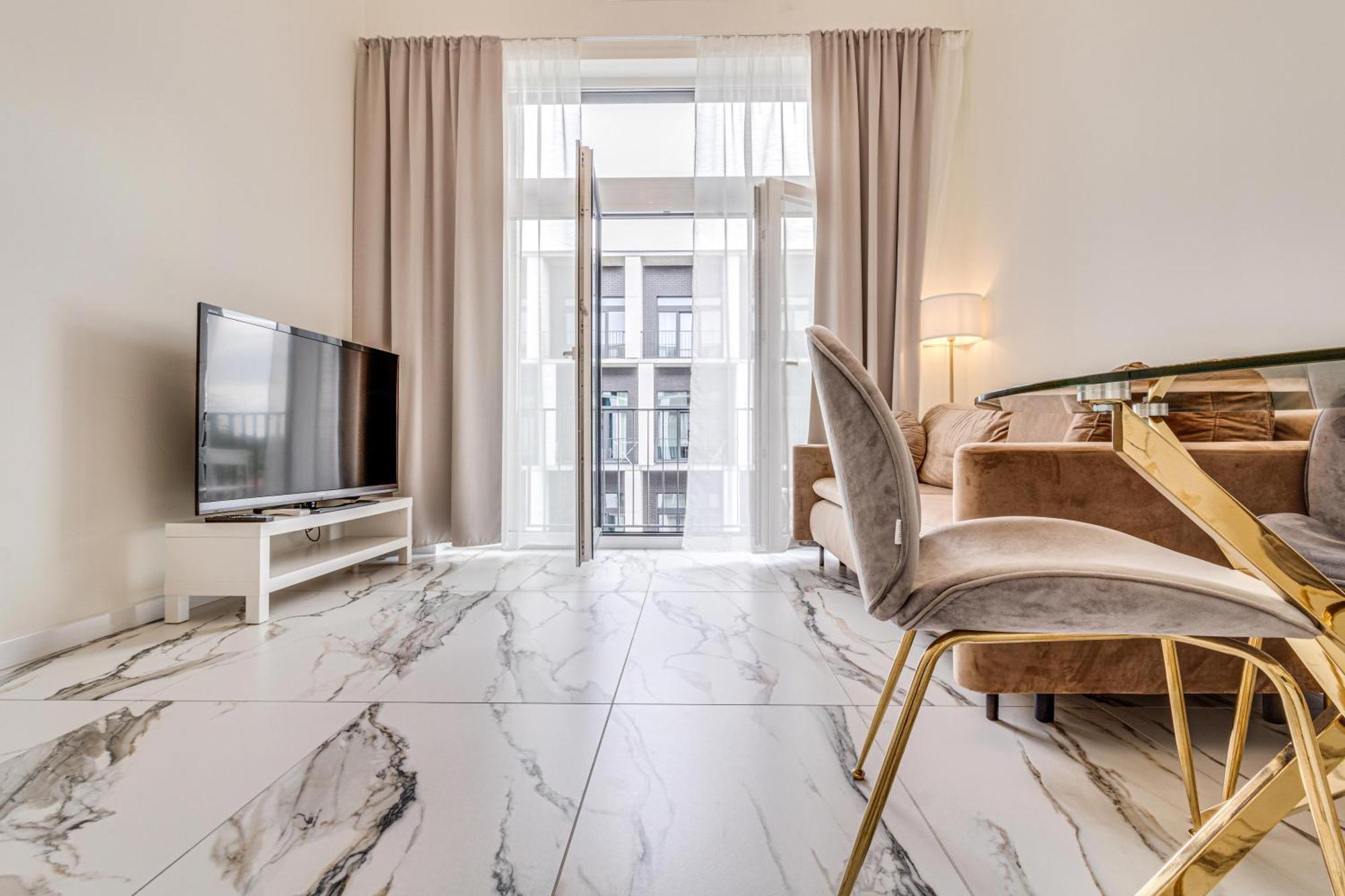 Rentplanet - Apartamenty Zarembowicza ヴロツワフ エクステリア 写真